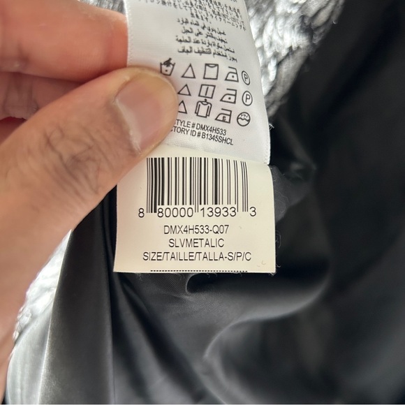 BCBGeneration Women's Vintage Retro Black and Metallic Gilet Vest Size Small - Picture 8 of 12